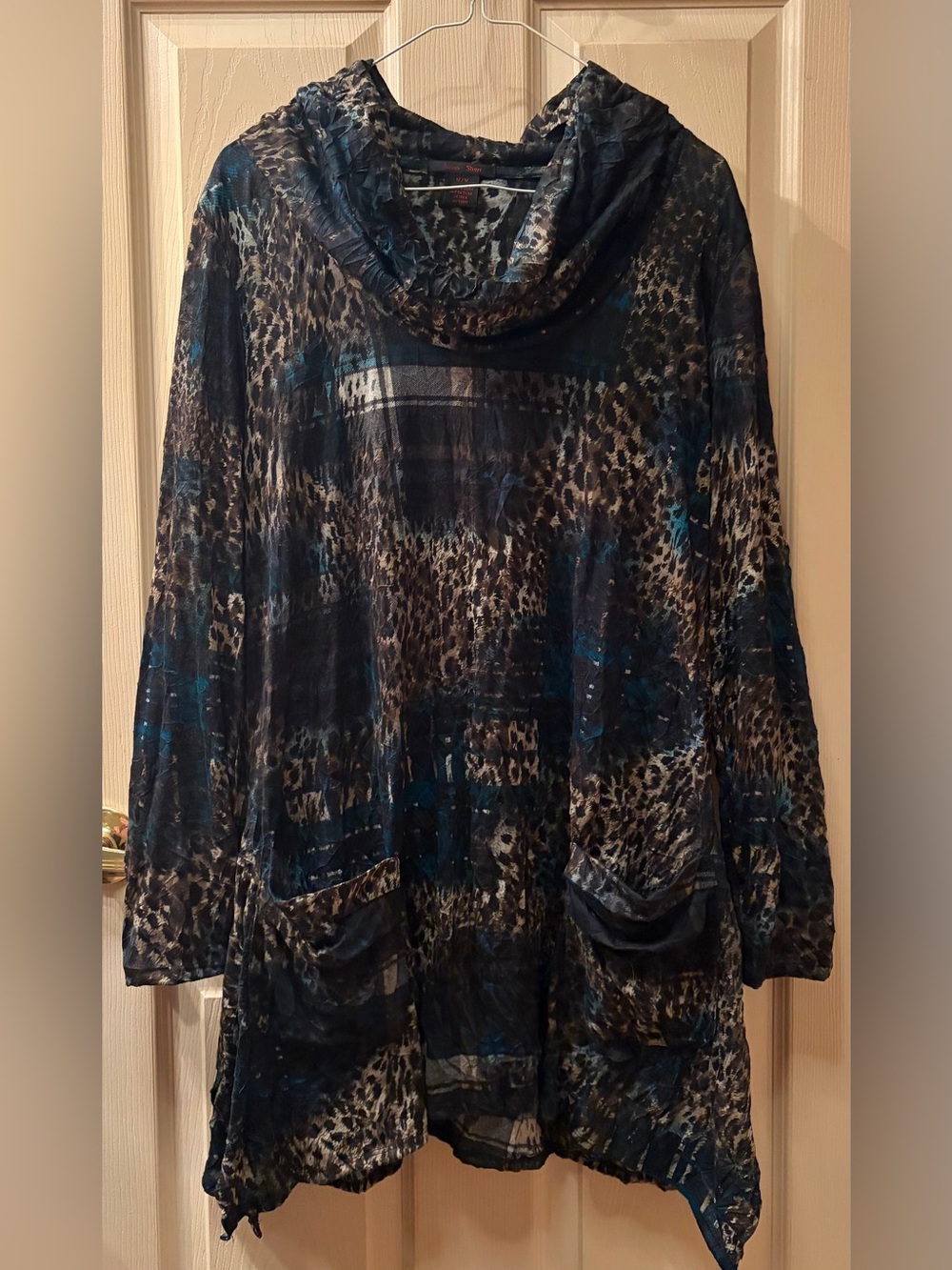 Women’s Cowl Neck Tunic, Size M